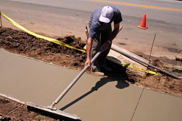 Cost of Sidewalk Building in Turlock